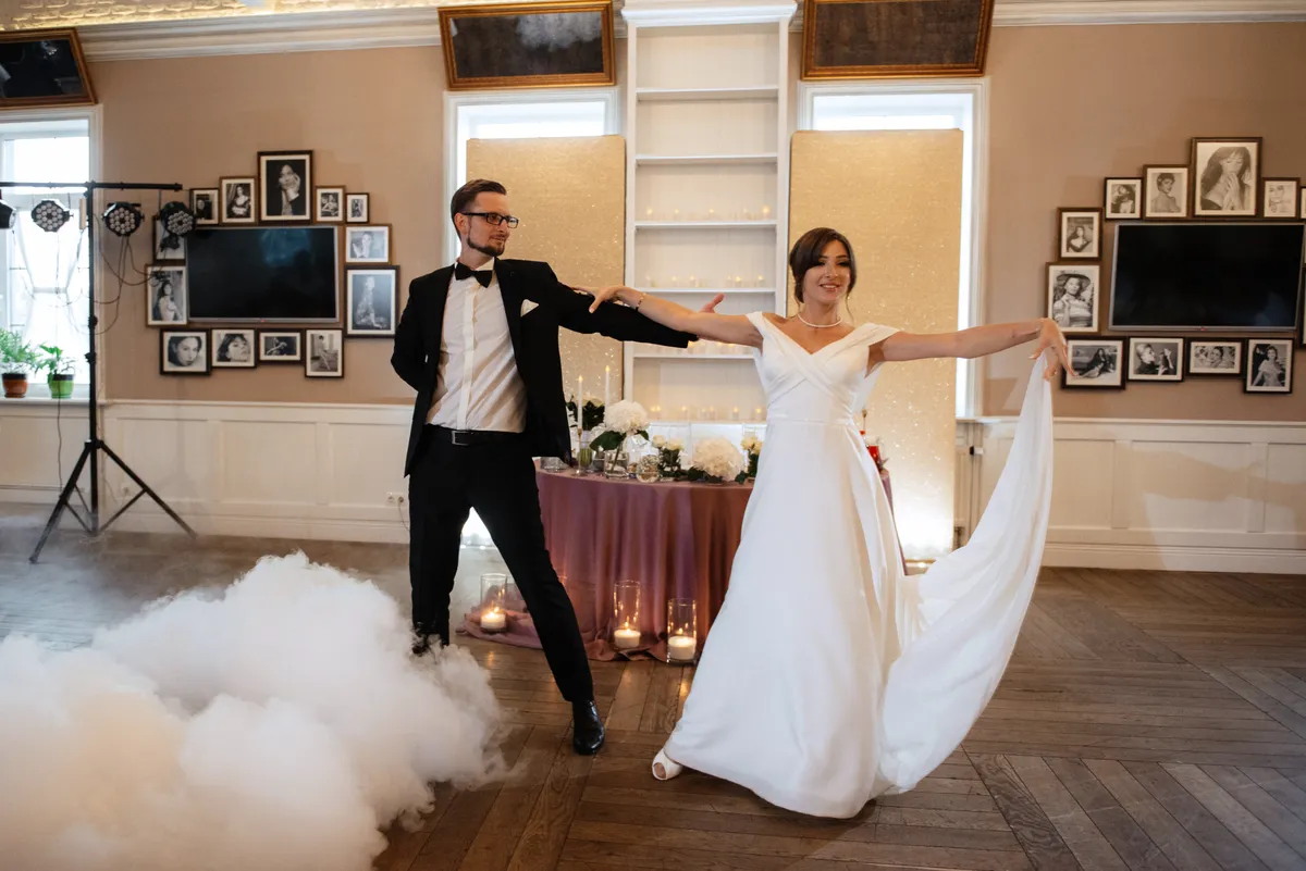 Jak ćwiczyć pierwszy taniec bez stresu przed ślubem - kompletny przewodnik